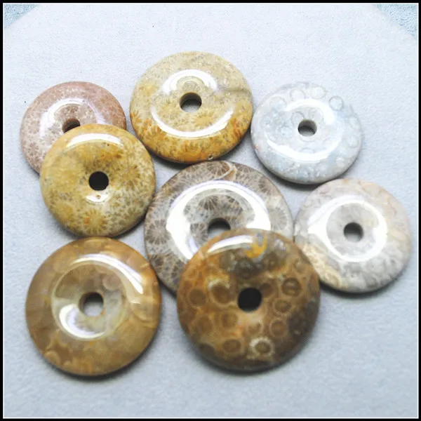 nature colors of gem stone semi precious stone pendants donuts heart oval shape organic items for jewelry findings
nature colors of gem stone semi precious stone pendants donuts heart oval shape organic items for jewelry findings