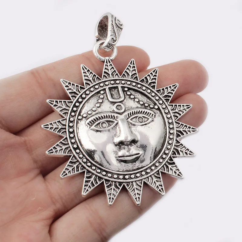 2 Pcs Antique Silver Large Sun Face Charm Pendant with Bail Connector for Necklace Jewelry Accessorices Findings
2 Pcs Antique Silver Large Sun Face Charm Pendant with Bail Connector for Necklace Jewelry Accessorices Findings