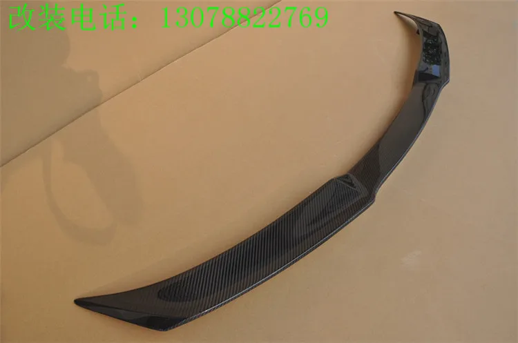 

Fit for Porsche MACAN 14-17 middle carbon fiber spoiler wing tail
