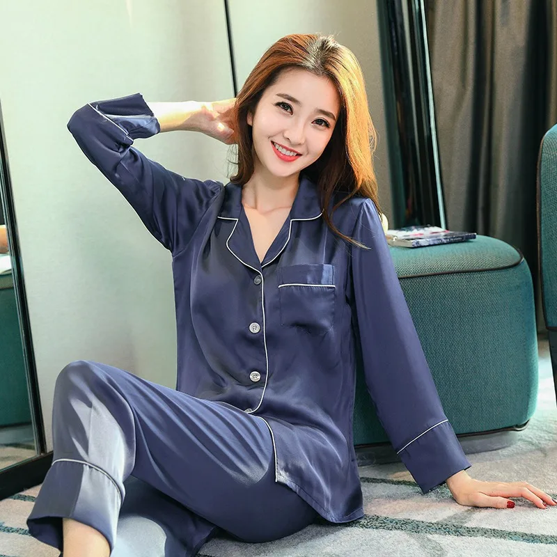 Women Pajama Silk Sets Autumn Silk Pajamas Women Men Lover's Pajama Silk Set Long Sleeve Sleepwear roupa de noite das mulheres
Women Pajama Silk Sets Autumn Silk Pajamas Women Men Lover's Pajama Silk Set Long Sleeve Sleepwear roupa de noite das mulheres