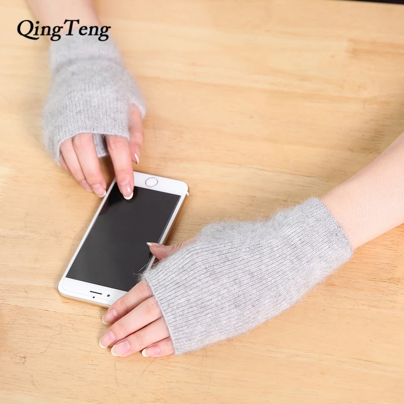 Gloves Female Winter Warm Without Fingers Women's Mink Cashmere Fleece Touch Screen Short White Mittens Women's Knitted Classic
Gloves Female Winter Warm Without Fingers Women's Mink Cashmere Fleece Touch Screen Short White Mittens Women's Knitted Classic