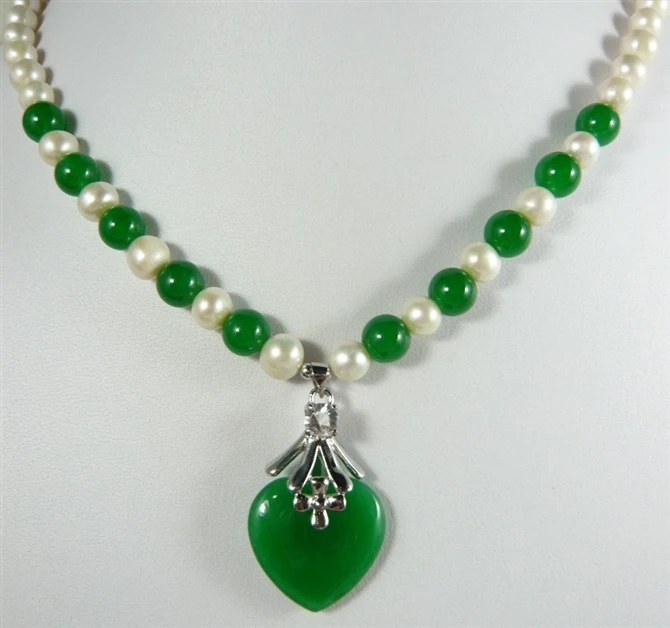pretty 7-8mm mixed white pearl & green jade bead +green heart jade pendant necklace
pretty 7-8mm mixed white pearl & green jade bead +green heart jade pendant necklace