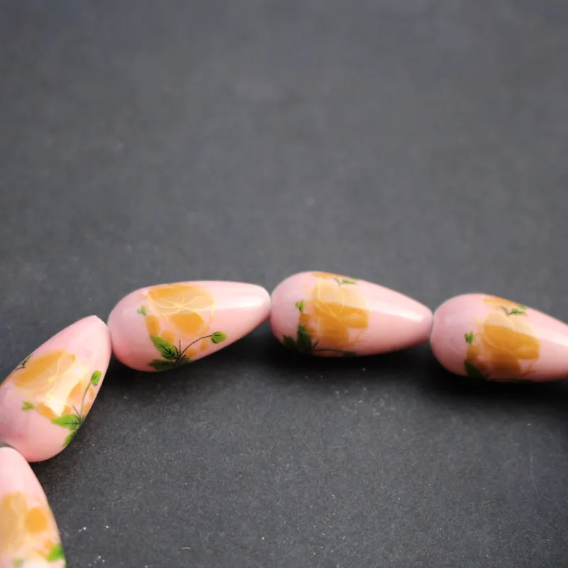 16Pieces Drop Shape Ceramic Beads 10.2mm*20mm Pink Color with Gold flower Patterns for jewelry making 5216
16Pieces Drop Shape Ceramic Beads 10.2mm*20mm Pink Color with Gold flower Patterns for jewelry making 5216