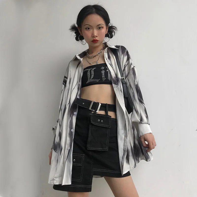 Street Casual Striped Women T-shirts Gothic Punk Loose T-shirts Vintage Harajuku Printed Black White Long Sleeve Button Lady Top
Street Casual Striped Women T-shirts Gothic Punk Loose T-shirts Vintage Harajuku Printed Black White Long Sleeve Button Lady Top