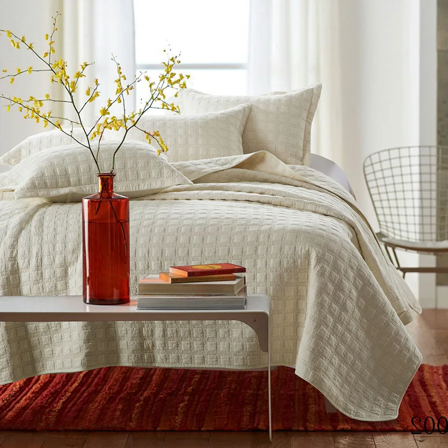Quality Beige Embroidered Quilt Set 3PCS Quilted bedding Cotton Quilts Bed Covers Bedspread Shams Blanket King Size Coverlet
Quality Beige Embroidered Quilt Set 3PCS Quilted bedding Cotton Quilts Bed Covers Bedspread Shams Blanket King Size Coverlet