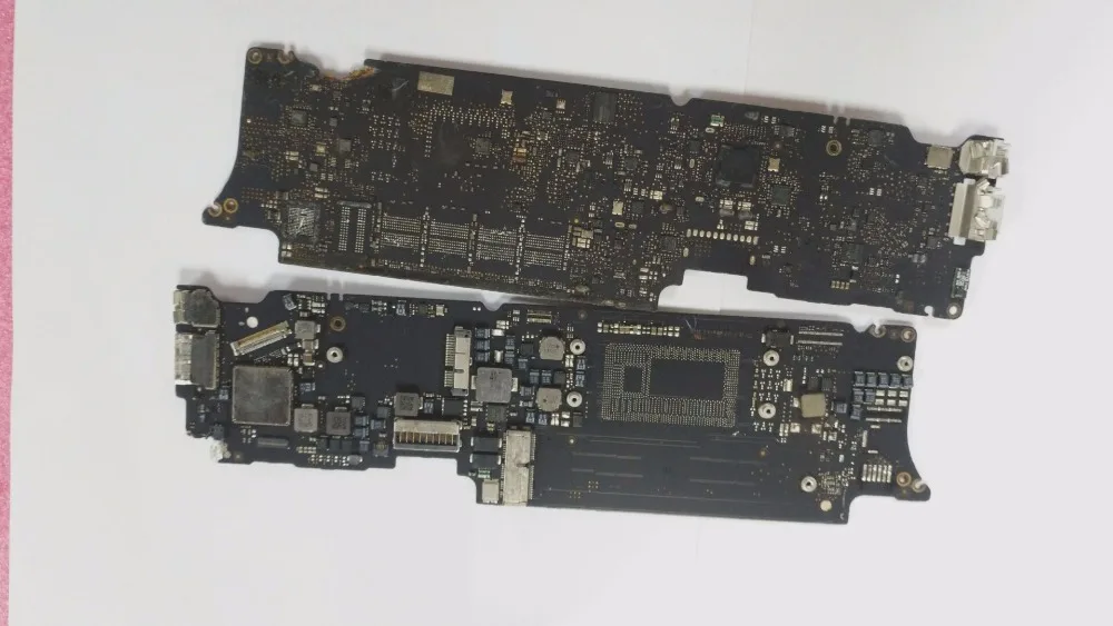 2013years repair 820-3435-a 820-3435-B Faulty Logic Board For 11" A1465 repair a1465 Presented a smc stencil
2013years repair 820-3435-a 820-3435-B Faulty Logic Board For 11" A1465 repair a1465 Presented a smc stencil