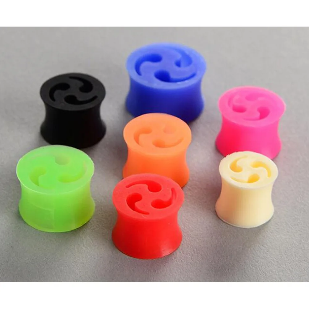 2Pcs Silicone Ear Tunnel Flesh Flexible Hider Plugs Piercing Black Double Flare Plug Ear Expander Stretcher Body Jewelry 6-22mm
2Pcs Silicone Ear Tunnel Flesh Flexible Hider Plugs Piercing Black Double Flare Plug Ear Expander Stretcher Body Jewelry 6-22mm