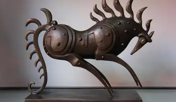 China Furniture Decoration Bronze Copper Abstract Lucky Run Horse God Art Statue
China Furniture Decoration Bronze Copper Abstract Lucky Run Horse God Art Statue