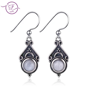S925 Sterling Silver Earrings Natural Moonstone Round 5MM Small Cute Earrings Engagement Party Anniversary Gift Wholesale
S925 Sterling Silver Earrings Natural Moonstone Round 5MM Small Cute Earrings Engagement Party Anniversary Gift Wholesale