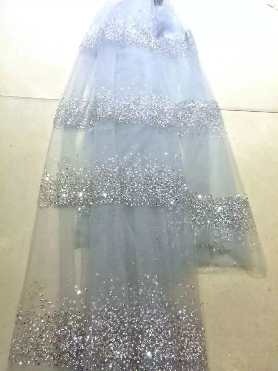 5 Yards/lot glitter style French Tulle Net fancy L-64 african glued glitter lace fabric
5 Yards/lot glitter style French Tulle Net fancy L-64 african glued glitter lace fabric
