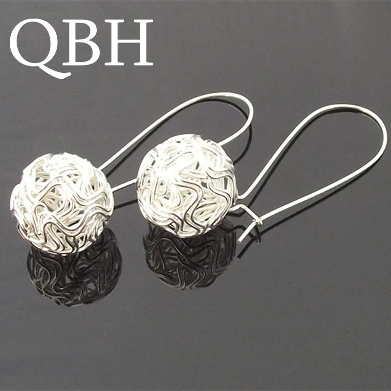 EK001 Pendientes Hot Fashion Silver Plated Personality Hollow Ball Spherical Vintage Stud Earrings Jewelry Boucles d'oreilles
EK001 Pendientes Hot Fashion Silver Plated Personality Hollow Ball Spherical Vintage Stud Earrings Jewelry Boucles d'oreilles