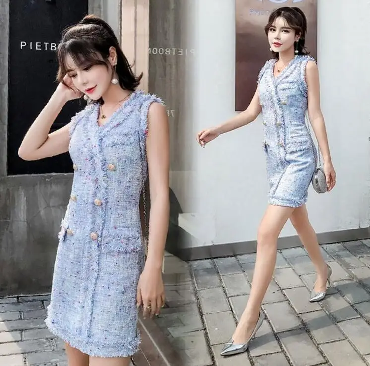 2018 Summer New Fashion Women Blue Tweed V-neck Sleeveless Tassel Double Breasted Slim High Waist Mini Pencil Dress
2018 Summer New Fashion Women Blue Tweed V-neck Sleeveless Tassel Double Breasted Slim High Waist Mini Pencil Dress