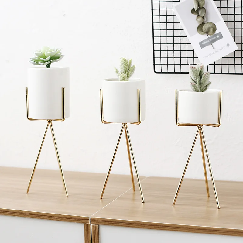 1 PC Nordic Style Ceramic Iron Art Vase Minimalism Flower Vases Home Decoration Green Plant Flowerpot Office Room Decoration
1 PC Nordic Style Ceramic Iron Art Vase Minimalism Flower Vases Home Decoration Green Plant Flowerpot Office Room Decoration