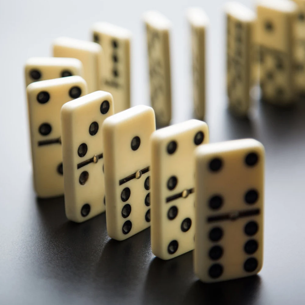 28Pcs/Set Quality Domino Board Games Domino Toys Travel Funny Table Game 2019 Kid Children Educational Toys For Children Gifts
28Pcs/Set Quality Domino Board Games Domino Toys Travel Funny Table Game 2019 Kid Children Educational Toys For Children Gifts