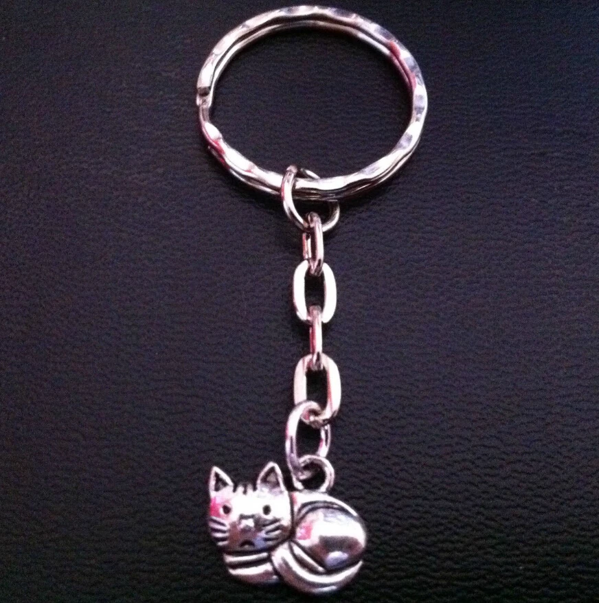 50PCS New Fashion Jewelry Vintage Silver Lovely Cat Charm Gifts Fit Key Chain Ring Key Chains Accessories Free Shipping B927 
50PCS New Fashion Jewelry Vintage Silver Lovely Cat Charm Gifts Fit Key Chain Ring Key Chains Accessories Free Shipping B927