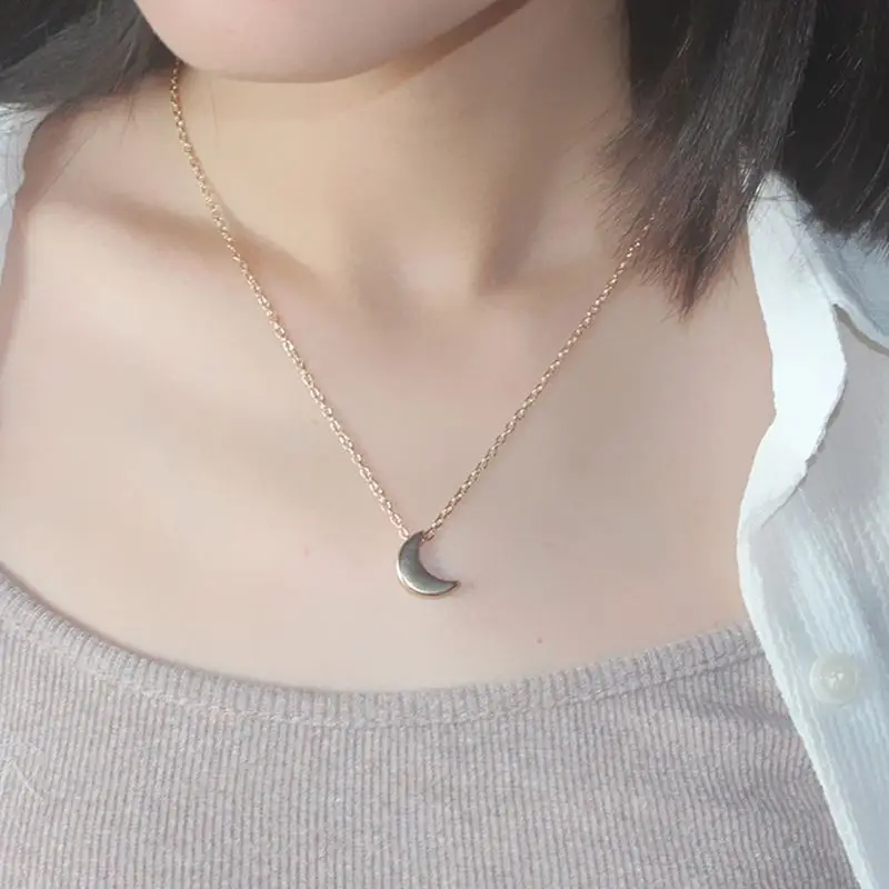 Cute Small Moon Pendant Necklace for Women Gold Color Chain Choker Necklace Bohemian Collar Jewelry Christmas Gift
Cute Small Moon Pendant Necklace for Women Gold Color Chain Choker Necklace Bohemian Collar Jewelry Christmas Gift