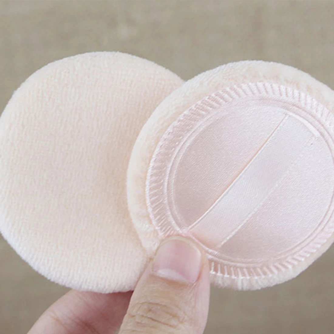 Face Body Powder Puff with Ribbon Pure Cotton 6PCS Women Beauty Round Soft Facial Cosmetic Makeup Foundation Sponge Dry Use
Face Body Powder Puff with Ribbon Pure Cotton 6PCS Women Beauty Round Soft Facial Cosmetic Makeup Foundation Sponge Dry Use