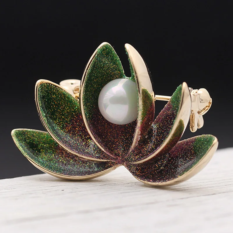 Blucome nice Enamel Lotus Flower Brooch Bridal Jewelry Perfect Imitation Pearl Brooches Bouquet Fashion Women Hijab Pins
Blucome nice Enamel Lotus Flower Brooch Bridal Jewelry Perfect Imitation Pearl Brooches Bouquet Fashion Women Hijab Pins
