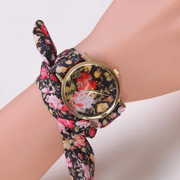 NEW Woman Fabric Geneva Flowers Retro Lace wristwatch women Watch Golden Rim Reloj Dama Fashion girl Kids
NEW Woman Fabric Geneva Flowers Retro Lace wristwatch women Watch Golden Rim Reloj Dama Fashion girl Kids