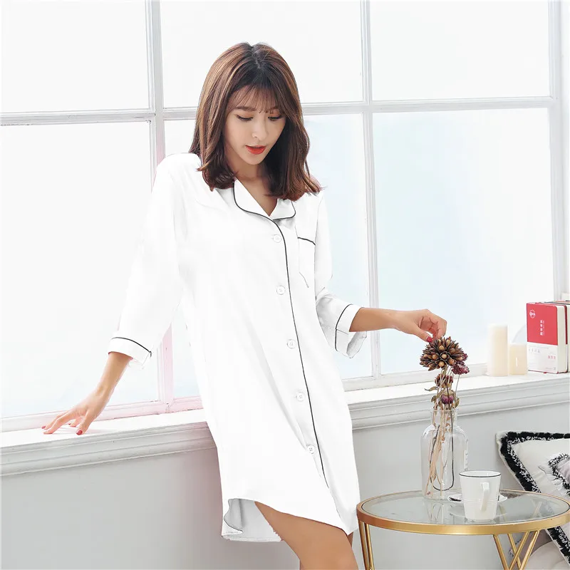 Pajamas Women's Summer Ice Silk Two-piece Set Korean Sweet Cute Short Sleeve Pants Set Sexy Nightgown Home Service
Pajamas Women's Summer Ice Silk Two-piece Set Korean Sweet Cute Short Sleeve Pants Set Sexy Nightgown Home Service