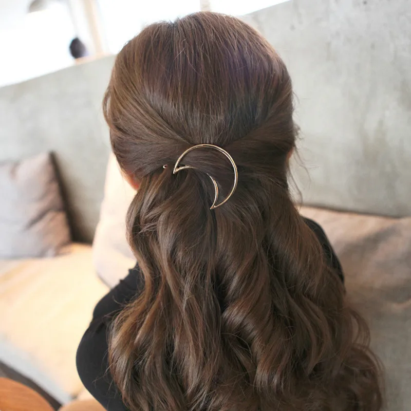 1pcs Sexy Simplicity Metal Moon Hair Clip Hairband Comb Bobby Pin Barrette Hairpin Headdress Accessories Beauty Styling Tool New
1pcs Sexy Simplicity Metal Moon Hair Clip Hairband Comb Bobby Pin Barrette Hairpin Headdress Accessories Beauty Styling Tool New