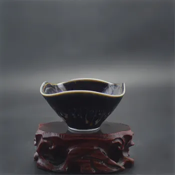 The Song Dynasty color glaze oil drop glaze antique porcelain tea cup hats with retro ceramics
The Song Dynasty color glaze oil drop glaze antique porcelain tea cup hats with retro ceramics