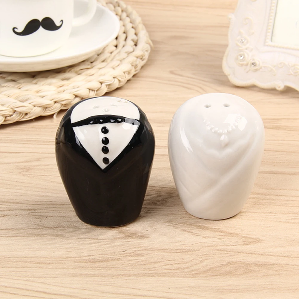 2pcs/Set Ceramic Mr. And Mrs. Salt Pepper Bottle Salt Shaker Kitchen Storage Powder Seasoning Bottle Spice Holder Wedding Gift
2pcs/Set Ceramic Mr. And Mrs. Salt Pepper Bottle Salt Shaker Kitchen Storage Powder Seasoning Bottle Spice Holder Wedding Gift