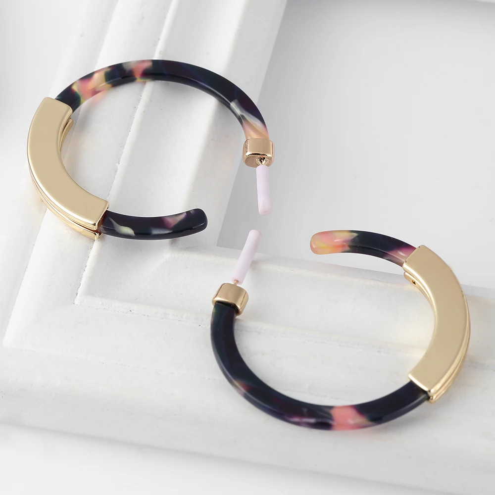 Women Fashion Vintage Bohemia Acrylic Acetate Hoop Earrings for Leopard Print Circle Hoops Alloy Earring za jewelry Female 2019 
Women Fashion Vintage Bohemia Acrylic Acetate Hoop Earrings for Leopard Print Circle Hoops Alloy Earring za jewelry Female 2019