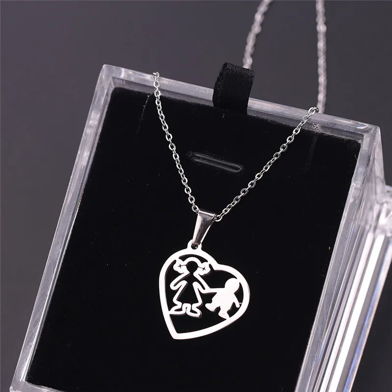 2pc Stainless Steel Custom Necklace Holding Hands Heart Pendants Necklaces Women Kids Fashion Minimalist Jewelry
2pc Stainless Steel Custom Necklace Holding Hands Heart Pendants Necklaces Women Kids Fashion Minimalist Jewelry