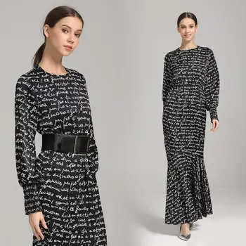 Muslim Letter printing Full Ruffles Stitching Print Robes Female Dubai Fashion Cuff Sleeve Muslim Prayer Abaya Free Shipping
Muslim Letter printing Full Ruffles Stitching Print Robes Female Dubai Fashion Cuff Sleeve Muslim Prayer Abaya Free Shipping