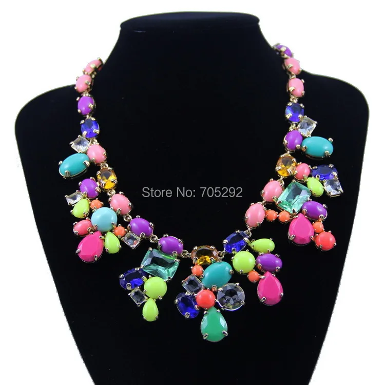 New Luxurious Multi colors Crystal Stone Pendants Choker Statement Necklace Jewelry for Women
New Luxurious Multi colors Crystal Stone Pendants Choker Statement Necklace Jewelry for Women