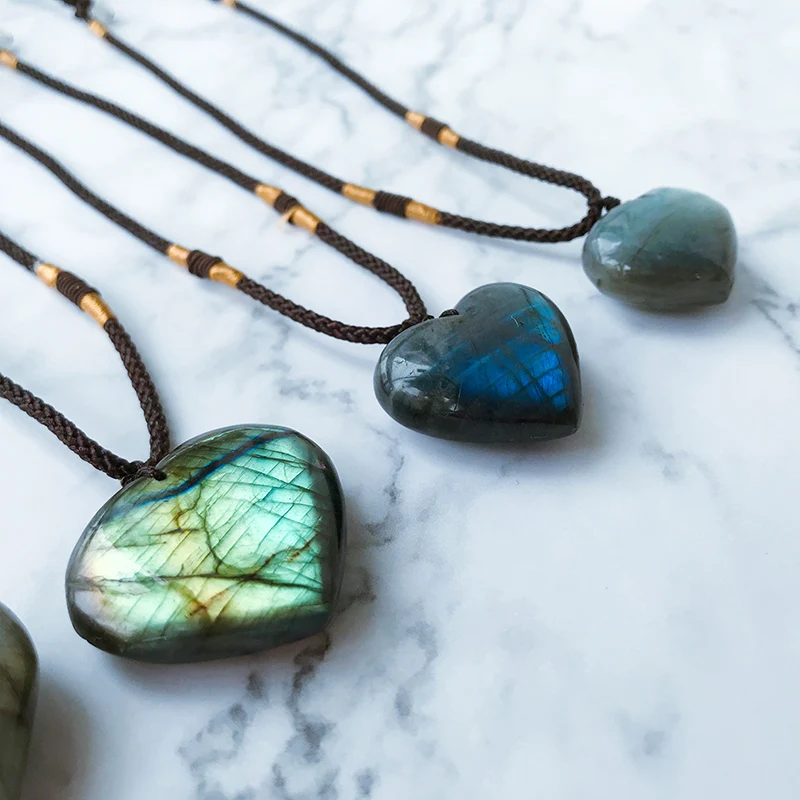 BOEYCJR Natural Heart Shape Labradorite Necklace Chain Handmade Jewelry Vintage Stone Pendant Necklace for Women Gift 2019
BOEYCJR Natural Heart Shape Labradorite Necklace Chain Handmade Jewelry Vintage Stone Pendant Necklace for Women Gift 2019