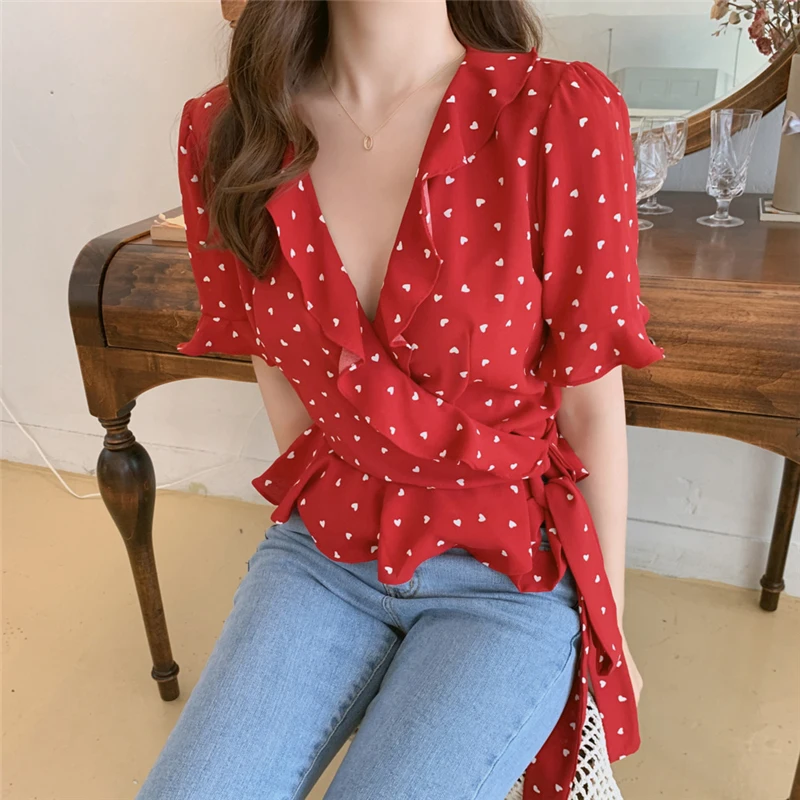 Bohemian Dot Print Women Blouse Shirt Vintage Ruffled Summer Female Peplum Tops Shirt V-neck Lace Up High Waist Female Tops
Bohemian Dot Print Women Blouse Shirt Vintage Ruffled Summer Female Peplum Tops Shirt V-neck Lace Up High Waist Female Tops