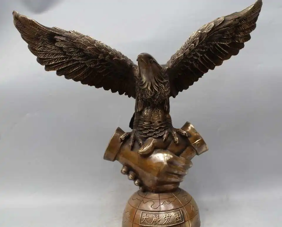 21" China feng shui Big flying eagle Bronze statue bright future open Wings eagl
21" China feng shui Big flying eagle Bronze statue bright future open Wings eagl