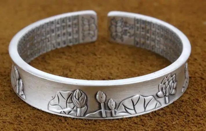 Sterling S999 silver Bangles 999 Bangle vintage opening concave bracelet lotus flower Chinese characters
Sterling S999 silver Bangles 999 Bangle vintage opening concave bracelet lotus flower Chinese characters