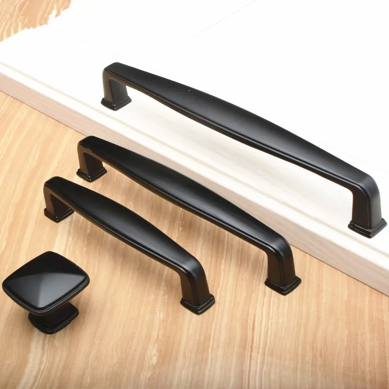 96 128 160mm Furniture Handle Cabinet Knob and Handle Black Kitchen Door Cupboard Wardrobe Drawer Pull Handle Furniture Fitting
96 128 160mm Furniture Handle Cabinet Knob and Handle Black Kitchen Door Cupboard Wardrobe Drawer Pull Handle Furniture Fitting