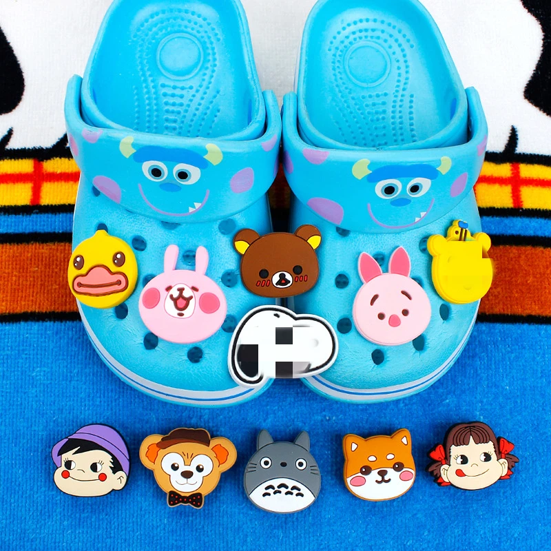1pcs High Imitation PVC Shoe Charms RED Color Cartoon Shoe Buckles Accessories Fit Bands Bracelets Croc JIBZ Kids Party Gifts
1pcs High Imitation PVC Shoe Charms RED Color Cartoon Shoe Buckles Accessories Fit Bands Bracelets Croc JIBZ Kids Party Gifts