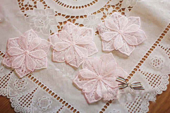 20pcs 7cm 2.75" wide black/ivory/pink beads organza embroidery lace appliques patches L14M15
20pcs 7cm 2.75" wide black/ivory/pink beads organza embroidery lace appliques patches L14M15