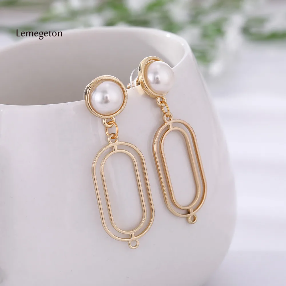 Lemegeton White Pearl Runway Pendant Earrings Long Geometric Earrings For Women Drop Hanging Earrings Party Jewelry
Lemegeton White Pearl Runway Pendant Earrings Long Geometric Earrings For Women Drop Hanging Earrings Party Jewelry