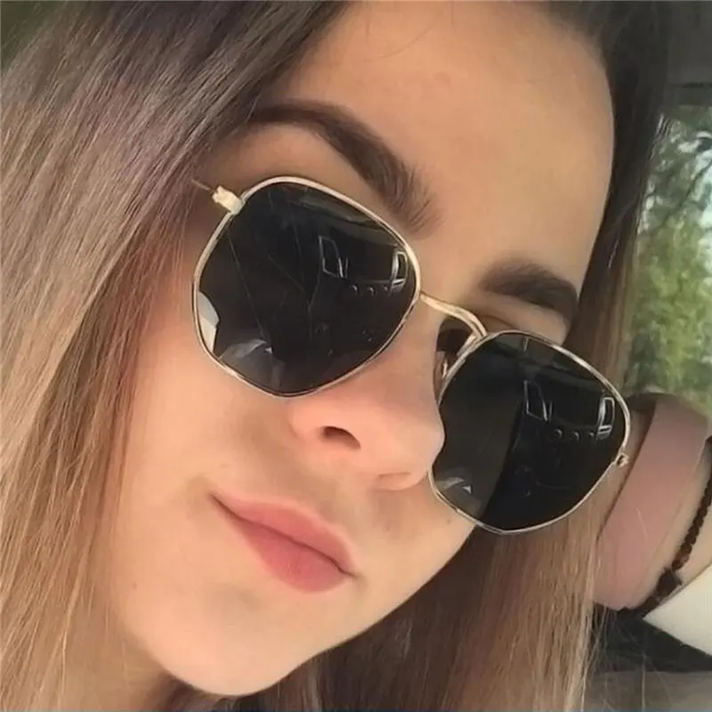 Classic Hexagon Polarized Sunglasses Women Men Flat Lens Small Sun Glasses For Men Vintage Driving Glasses UV400 heren zonnebril
Classic Hexagon Polarized Sunglasses Women Men Flat Lens Small Sun Glasses For Men Vintage Driving Glasses UV400 heren zonnebril