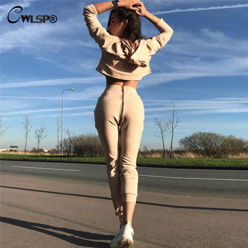 CWLSP Autumn Loose Women's Tracksuits Drop Shoulder Suits Female Set Back Zipper Two-piece Sets Casual conjuntos feminino QL4188
CWLSP Autumn Loose Women's Tracksuits Drop Shoulder Suits Female Set Back Zipper Two-piece Sets Casual conjuntos feminino QL4188
