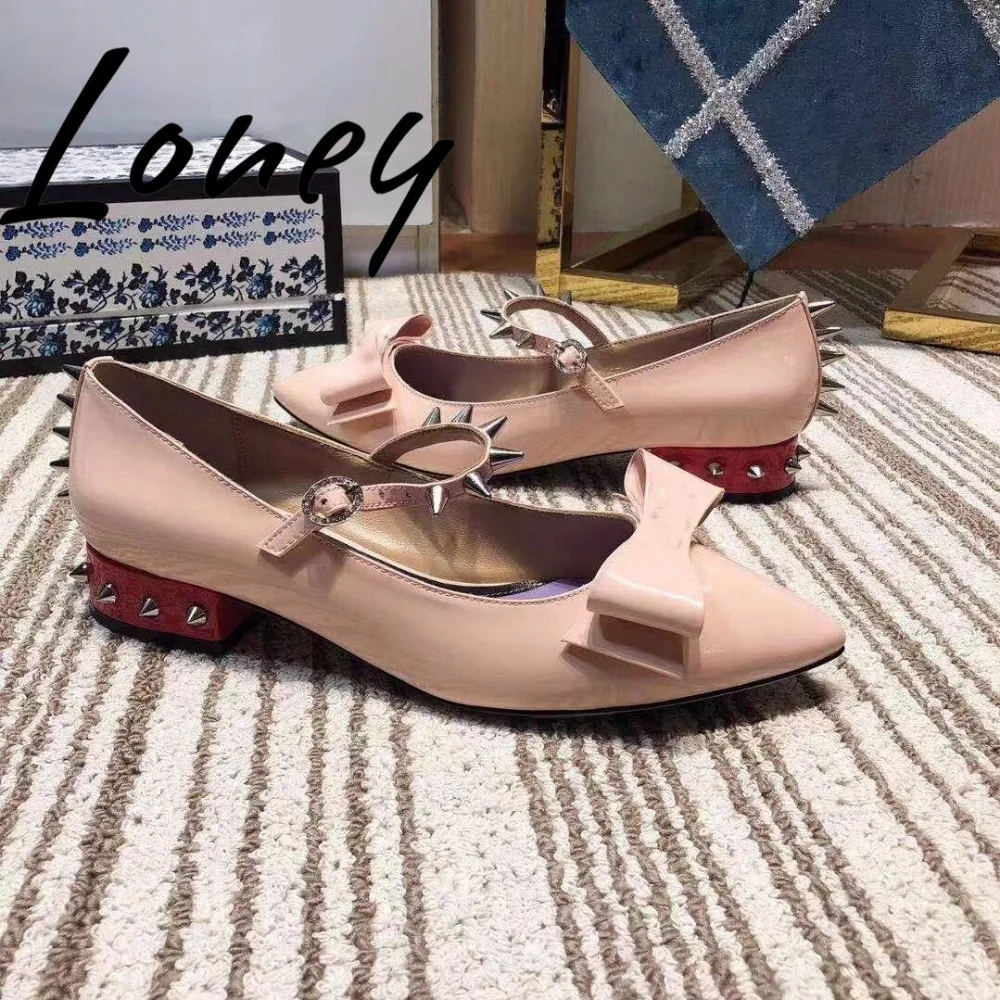 Loney New Brand Genuine Leather Spikle Studded Summer Pumps Sexy Pointed Toe Low Heel Sandals Shoes Women ballerina Shoes Women
Loney New Brand Genuine Leather Spikle Studded Summer Pumps Sexy Pointed Toe Low Heel Sandals Shoes Women ballerina Shoes Women