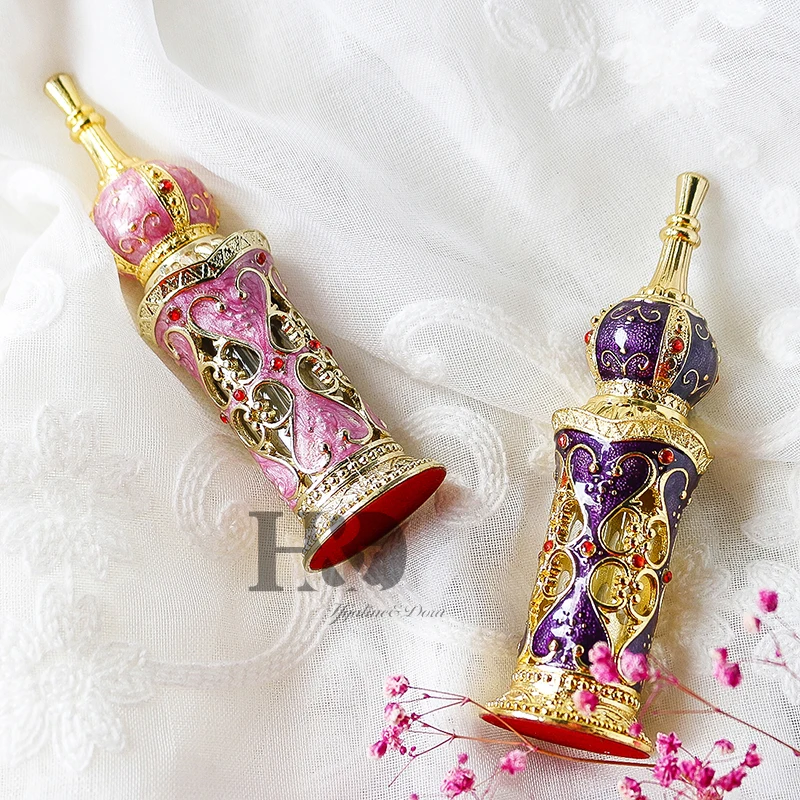 H&D 13ML Vintage Crystal Glass Metal Perfume Bottle Fragrance Empty Lady Gifts Decor(Violet)
H&D 13ML Vintage Crystal Glass Metal Perfume Bottle Fragrance Empty Lady Gifts Decor(Violet)