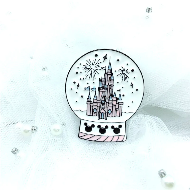 New Crystal Ball Castle Brooch Fireworks Brooch Child Cartoon Fun Dream Badge Denim Clothes Backpack Pendant Jewel
New Crystal Ball Castle Brooch Fireworks Brooch Child Cartoon Fun Dream Badge Denim Clothes Backpack Pendant Jewel