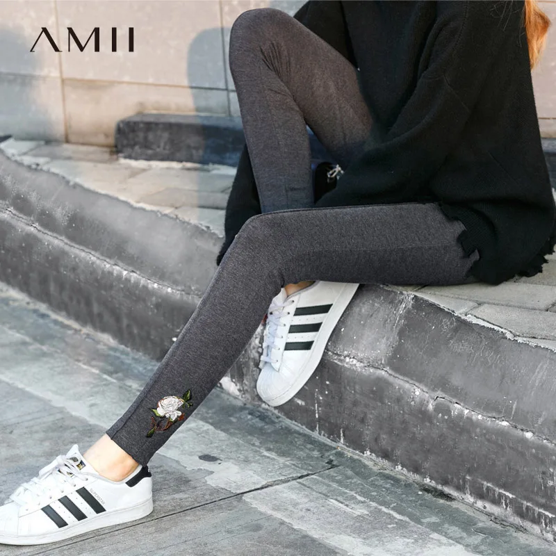 Amii Vintage Embroidery Floral Legging Women Spring 2019 Causal Solid Elastic Waist Empire Slim Female Ankle Length Pants
Amii Vintage Embroidery Floral Legging Women Spring 2019 Causal Solid Elastic Waist Empire Slim Female Ankle Length Pants