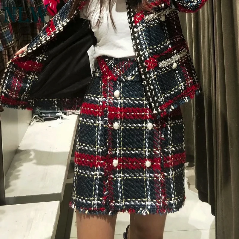 NLW Sexy High Waist Plaid Button Women Skirts Blend Feminino Mini Skirts Casual Short Winter Tweed Skirt
NLW Sexy High Waist Plaid Button Women Skirts Blend Feminino Mini Skirts Casual Short Winter Tweed Skirt