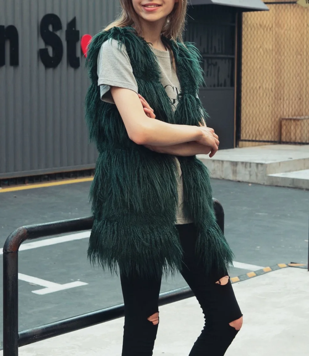 Real time fashion imitation fur vest female Europe and America popular beach wool vest (5)