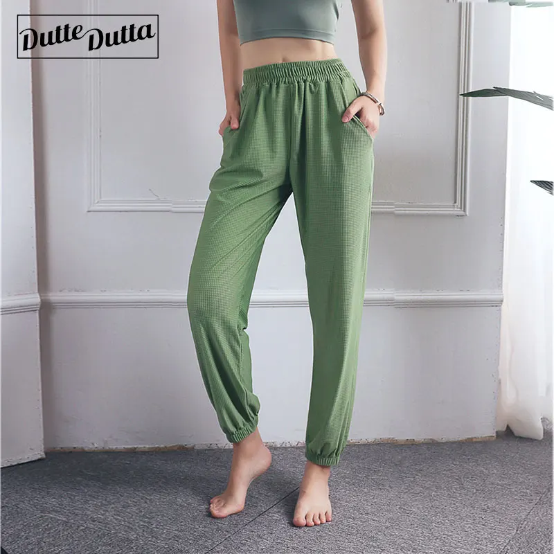 Women Running Pants Sports High Waist Loose Fitness Workout Jogging Pants Fitness Gym Clothing Sportswear
Women Running Pants Sports High Waist Loose Fitness Workout Jogging Pants Fitness Gym Clothing Sportswear