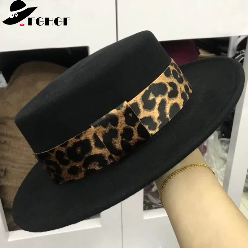 FGHGF Wool Wide Brim Winter Hats Classical Leopard Band Fedoras for Women Flat Top Wool Felt Hat Winter Formal Church Derby Cap
FGHGF Wool Wide Brim Winter Hats Classical Leopard Band Fedoras for Women Flat Top Wool Felt Hat Winter Formal Church Derby Cap