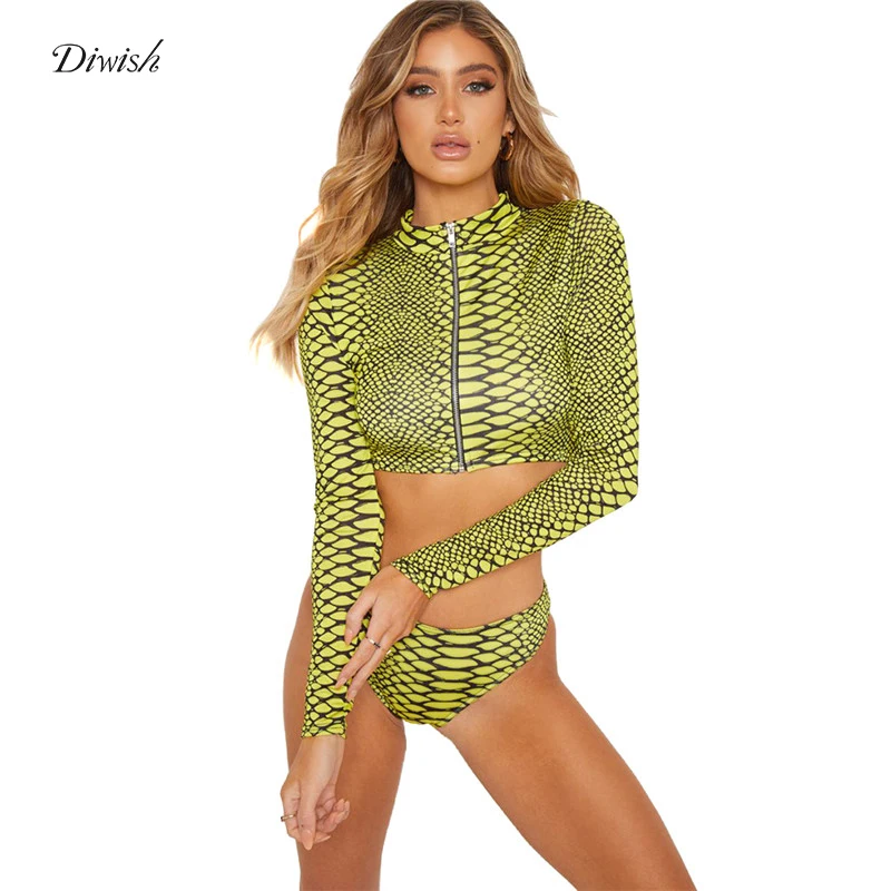 Diwish Long Sleeve Swimsuit Women Rash Guard 2019 Snake Print Bikini Modest Zipper Bathing Suit Women Two Piece Swimsuit
Diwish Long Sleeve Swimsuit Women Rash Guard 2019 Snake Print Bikini Modest Zipper Bathing Suit Women Two Piece Swimsuit